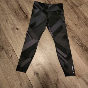BROOKS ACTIVE LEGGINGS SIZE M